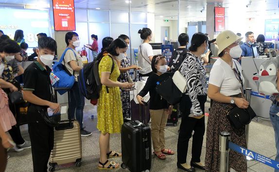 Aviation tourism sectors get set for holiday gains