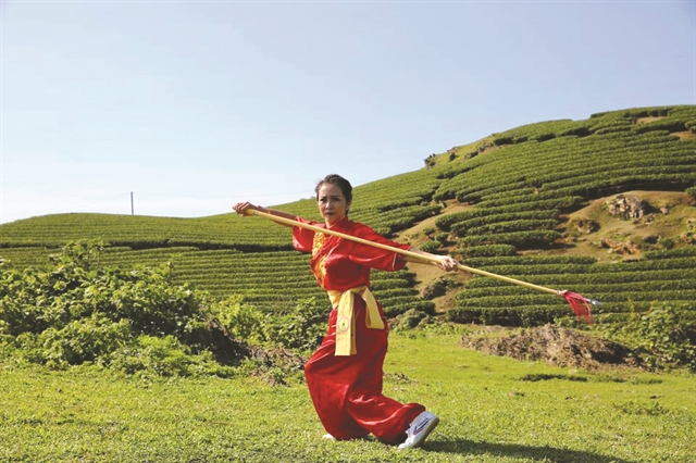 Wushu Queen sings to encourage athletes at SEA Games 31