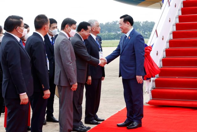 NA Chairman arrives for official visit to Laos