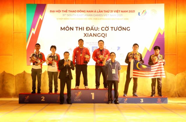 Việt Nam win gold in Chinese chess