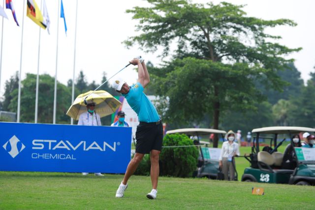 Malaysian golfers take mens team title 
