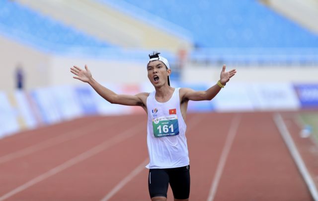 Việt Nam win historic first marathon gold