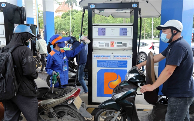 Retail petrol prices up slightly to new record in latest adjustment