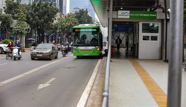 Hà Nộis transport department proposes more vehicles using the exclusive BRT lane