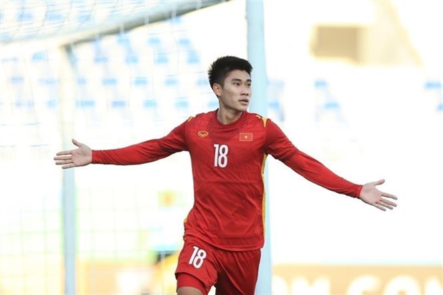 Việt Nam beat Malaysia to advance to U23 Asian Cup quarters