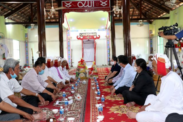 Bình Thuận Province supports ethnic people
