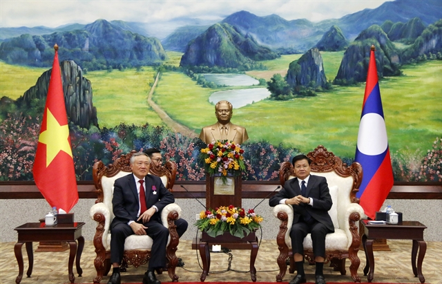 Chief Justice of Supreme People’s Court of Việt Nam pays courtesy calls on Lao leaders
