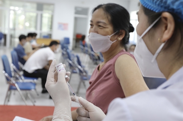 Tại Việt Nam, 400.000 liều vắc xin ngừa Covid-19 của Pfizer đã được phân bổ cho các nhóm có nguy cơ cao và khu vực bùng phát dịch.