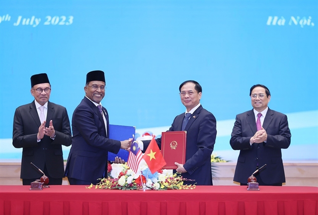 越南与马来西亚加强经济关系、防务和海事合作：总理