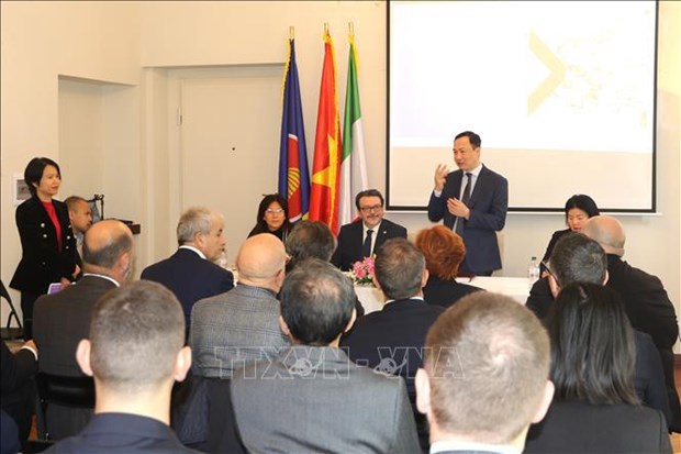 L’Ambasciata del Vietnam in Italia opera per promuovere la cooperazione tra le comunità locali