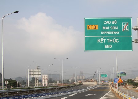 Expansion of Cao Bồ-Mai Sơn expressway section approved