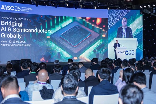 Conference affirms Việt Nam’s role in global AI, semiconductor sectors