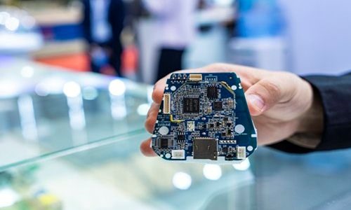 VN semiconductor industry neglected: experts