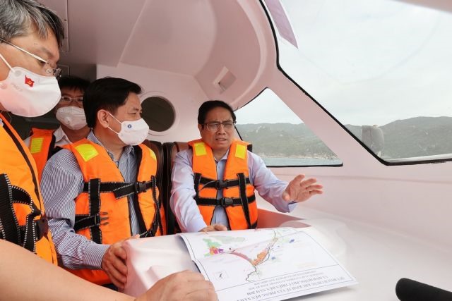 PM requests facilitation of Public-Private Partnership for Vân Phong Economic Zone development