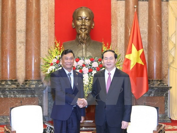 President pledges to encourage investment to Myanmar