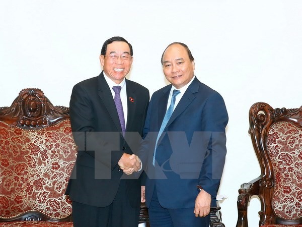 PM pledges aid for Laos