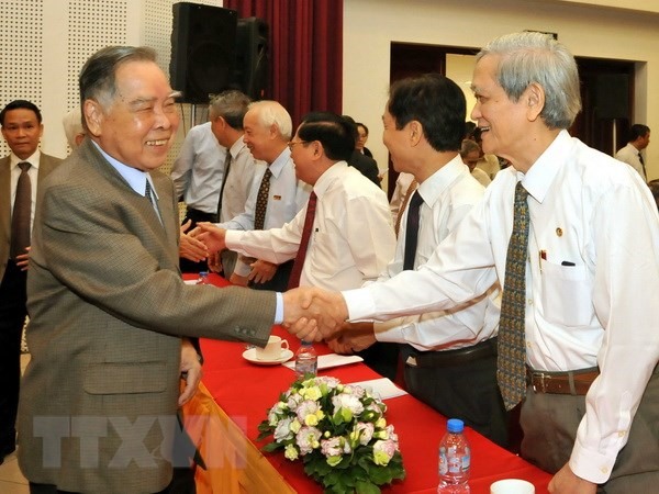 Tribute paid to late Prime Minister Phan Văn Khải: two-way respect