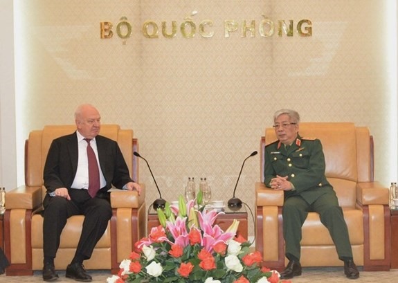 Deputy Defence Minister hosts Russian Ambassador