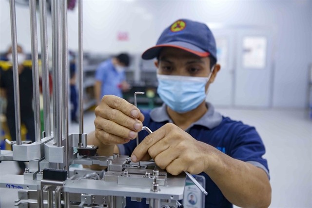Việt Nams manufacturing recovery continues in February