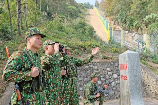 Lạng Sơn Border Guards help residents escape poverty