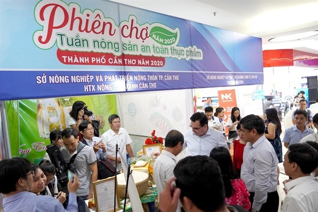 Safe farm produce fair in Cần Thơ showcases regional specialities