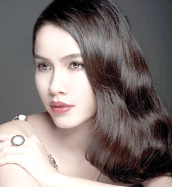 Vietnamese beauty set to stun Miss World audience - Life & Style ...