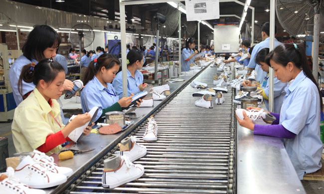 shoe assembly line