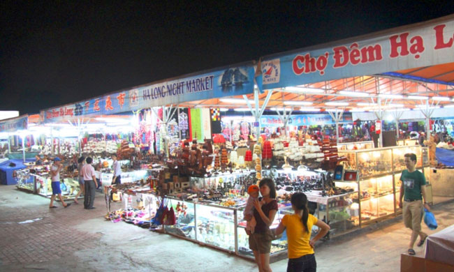 Ha Long night market to be removed for blocking view - Society - Vietnam  News | Politics, Business, Economy, Society, Life, Sports - VietNam News