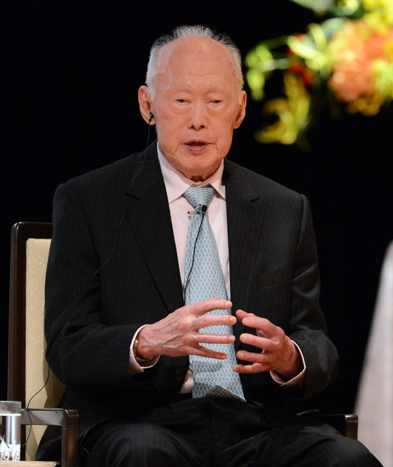 Lee Kuan Yew sets firm foundation for Viet Nam - Singapore ...