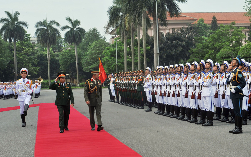 Royal Brunei Armed Forces' officer visits Viet Nam - Politics & Laws ...